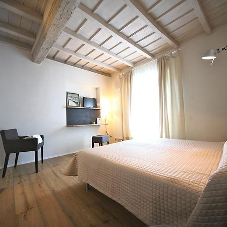 32 Bnb Camerecaffe Pavia Bilik gambar