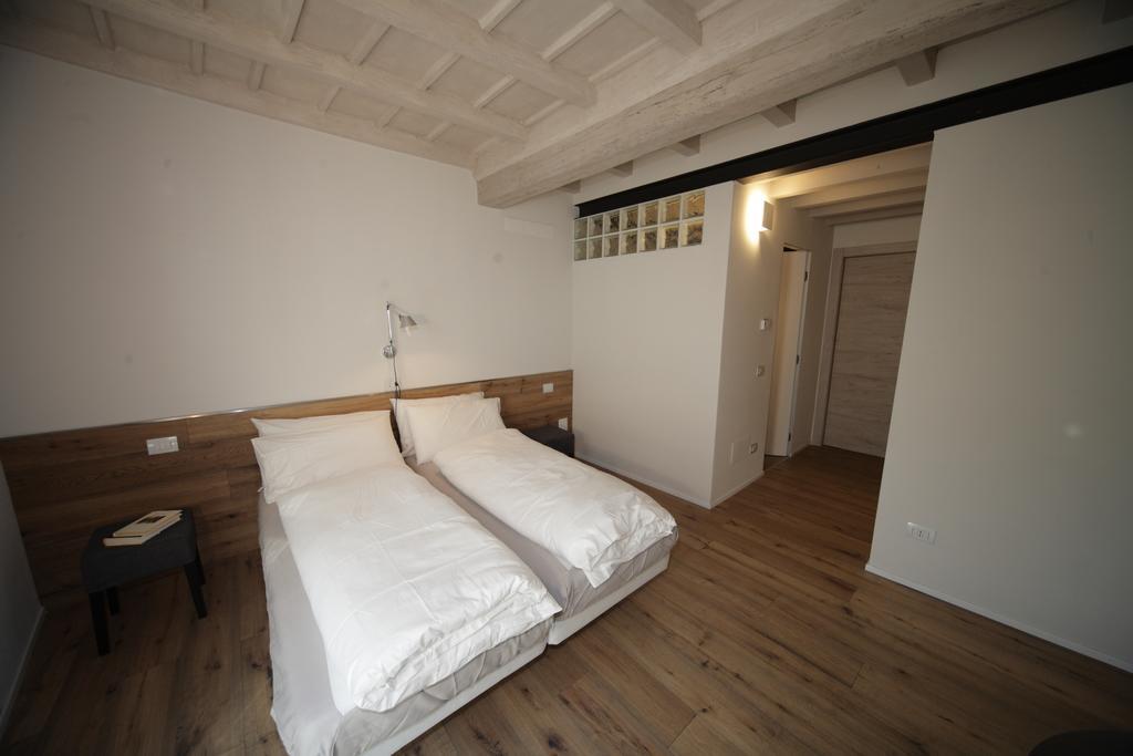 32 Bnb Camerecaffe Pavia Bilik gambar